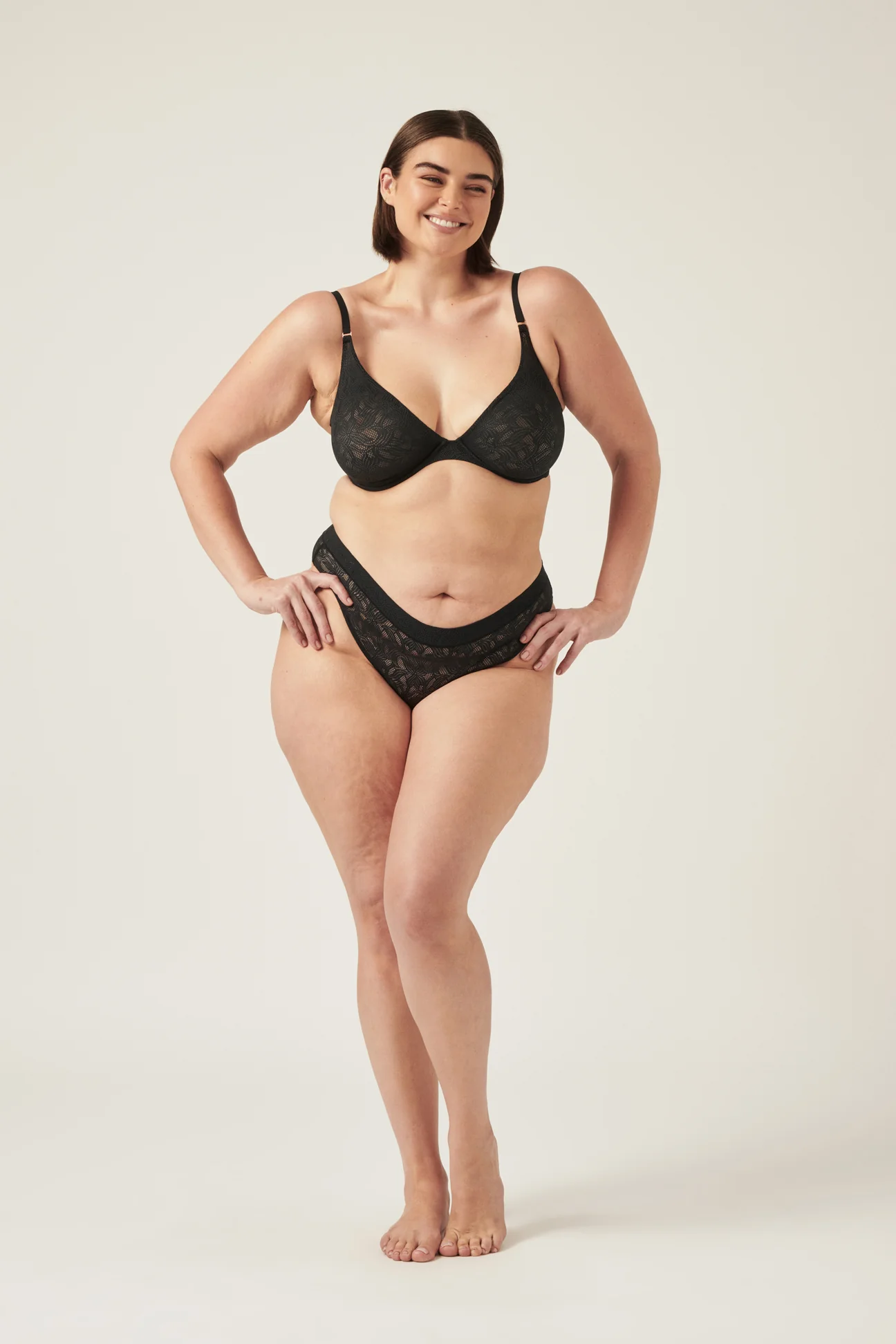 The Lace Everyday Bra - Black - Image 5