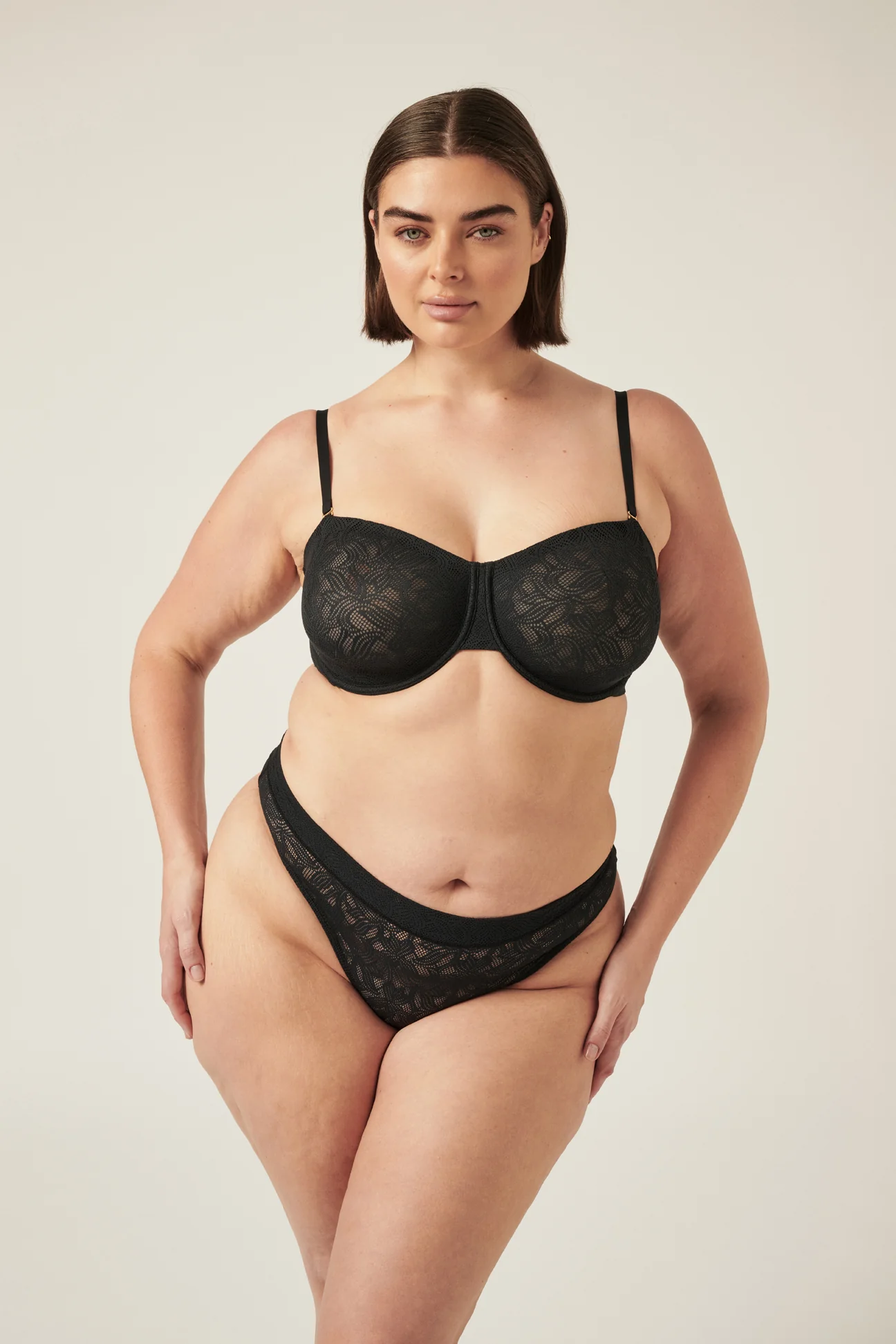 The Lace Strapless Multiway Bra - Black - Image 3
