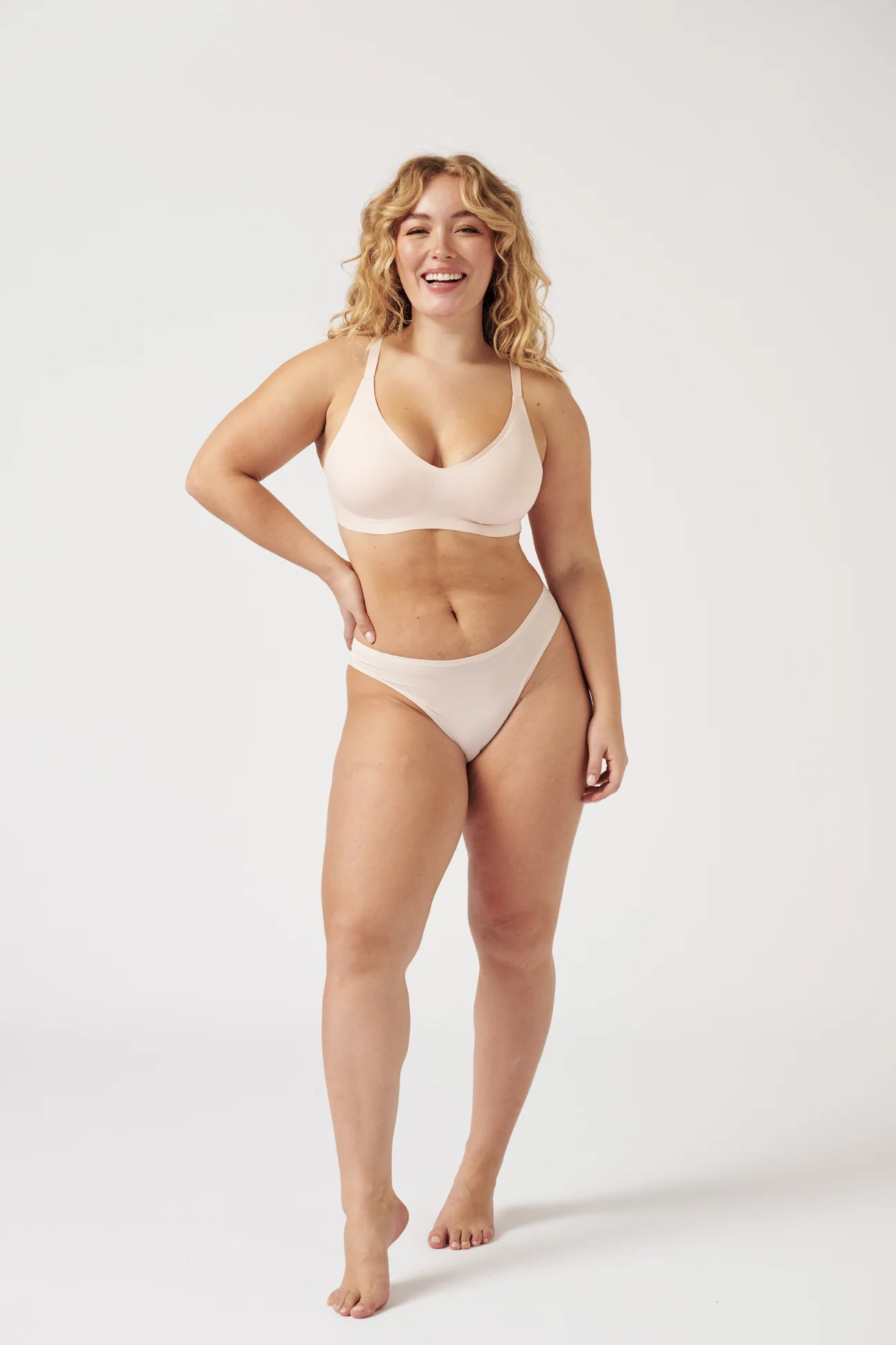 The Wireless Seamless Bralette - Blush - Image 4